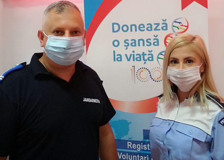 Jandarmii și polițiștii au donat sânge pentru semenii lor. FOTO IJJ Constanța