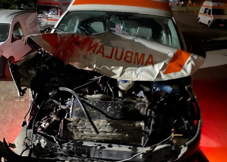 Autospeciala SAJ Ialomița a fost grav avariată. FOTO IPJ Ialomița