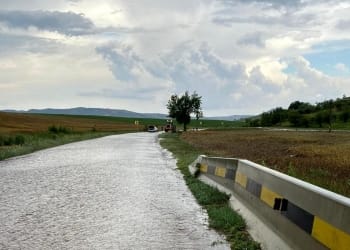 Ploile abundente au inundat șosele și locuințe. FOTO ISU Delta Tulcea