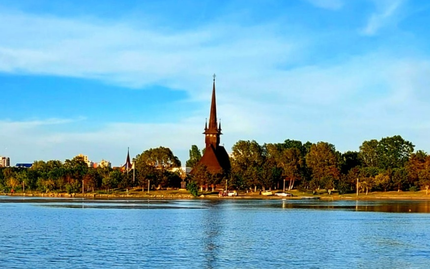 Lacul Tăbăcărie și Biserica Sf. Mina