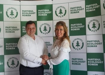 Corina Martin alături de candidatul PER la Primăria Tulcea - Foto: Corina Martin/Facebook