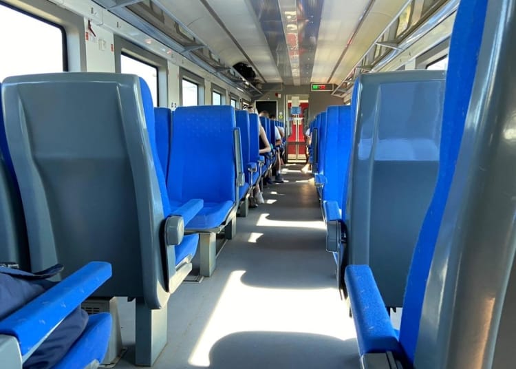 Tren CFR. FOTO Cătălin SCHIPOR