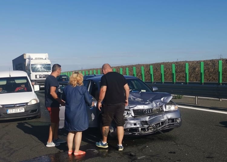 Un grav accident rutier s-a petrecut pe Autostrada A2. FOTO Darius Victor Maftei FOTO CU ROL ILUSTRATIV