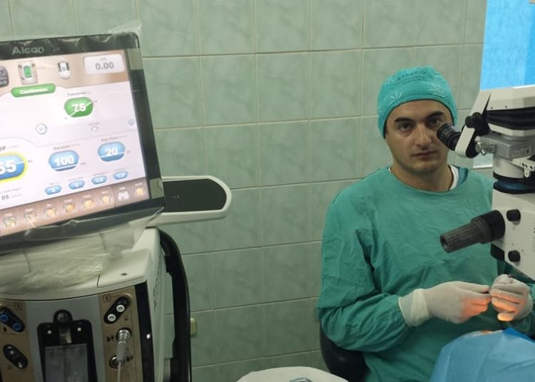 Medicul oftalmolog Bogdan Cucu, căpitan în rezervă