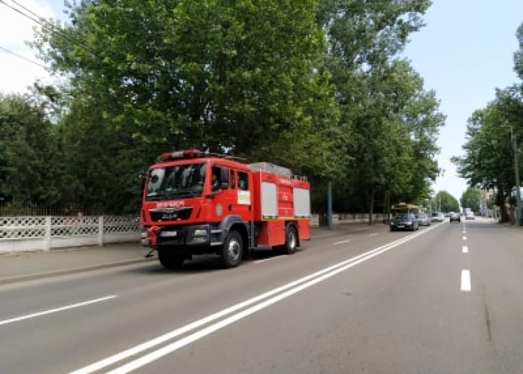 Maşină de pompierii