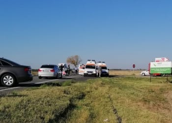 Mai multe echipaje medicale au intervenit la locul producerii accidentului. Foto cu rol ilustrativ