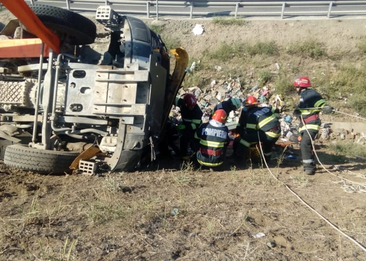 TIR răsturnat: foto cu rol ilustrativ