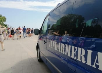 Mașină de jandarmerie pe Faleza Cazino - Foto IJJ Constanța