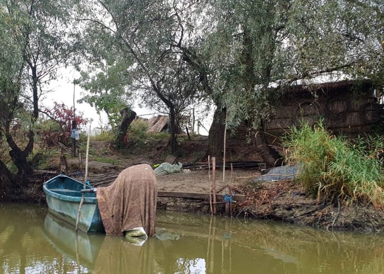 Pescuit în Delta Dunării
