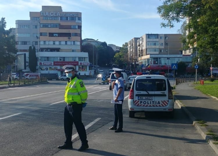 Echipaj de rutieră în municipiul Tulcea. FOTO IPJ Tulcea
