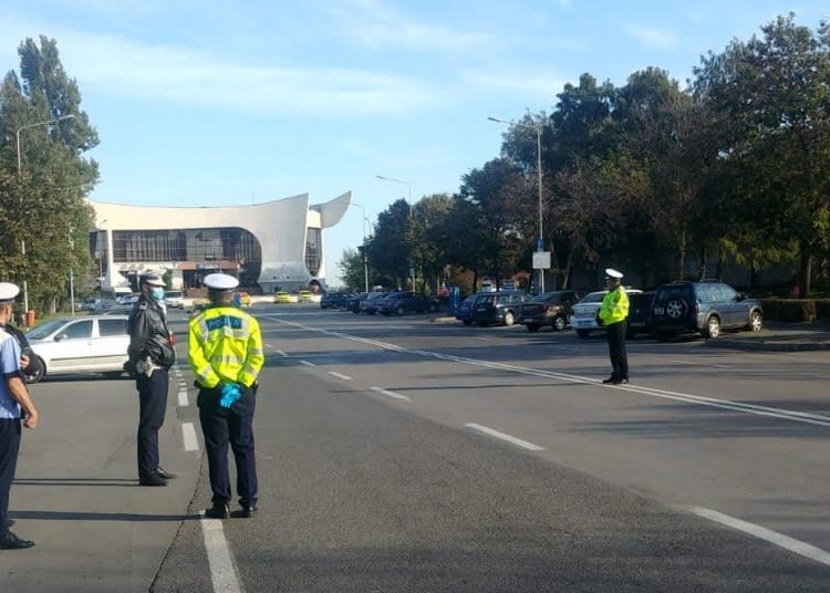 Echipaj de rutieră în municipiul Tulcea. FOTO IPJ Tulcea