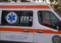 Ambulanța a intervenit la accident. FOTO Cătălin SCHIPOR
Imagine cu rol ilustrativ