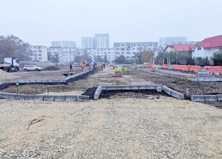 Parcarea din zona Şcolii nr.36 - Foto: Primăria Constanţa