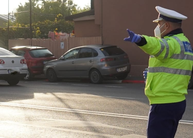 Polițiștii rutieri aua depistat noi infracțiuni în trafic. Foto: Cătălin Schipor