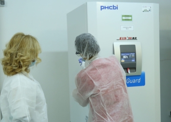 Vaccinul trebuie depozitat în condiții speciale. FOTO MAPN