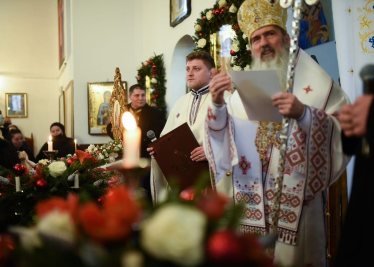 IPS Teodosie şi preotul Cătălin Moroşan