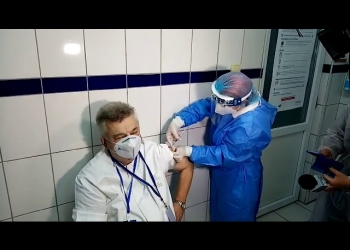 VIDEO. UPDATE. Medicul Sorin Rugină, primul constănţean care s-a vaccinat împotriva COVID-19