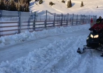 Salvamontist alături de constănțean - Foto: Salvamont-Salvaspeo Dâmbovița