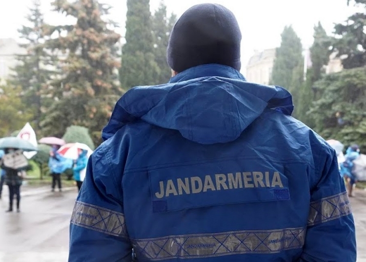 Jandarmii sunt prezenți la protest. FOTO Cătălin SCHIPOR