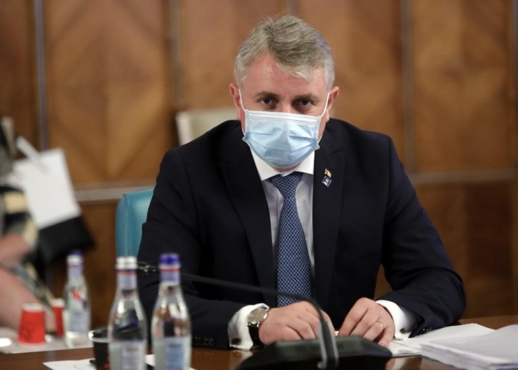 Ministrul Lucian Bode