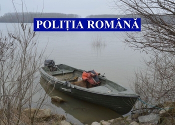 Barca folosită de braconier.  FOTO IPJ Ialomița