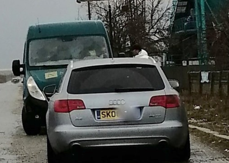 Mașina suspectă, depistată între Năvodari și Corbu. FOTO Facebook
