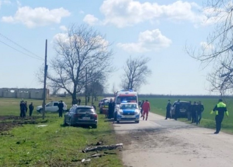 Echipajele de prim ajutor au ajuns la locul accidentului. FOTO IPJ Tulcea