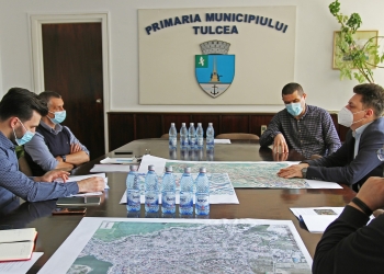 Întâlnire la Primăria Tulcea. FOTO PT
