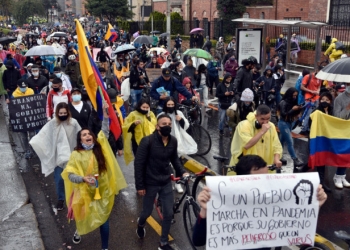 Columbia este în stradă de câteva zile, între protestatari şi forţele de ordine având loc ciocniri puternice. FOTO: Getty Images