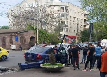 Accident în vecinătatea Colegiului „Mircea“. FOTO Mihăilescu Alexandru/Facebook