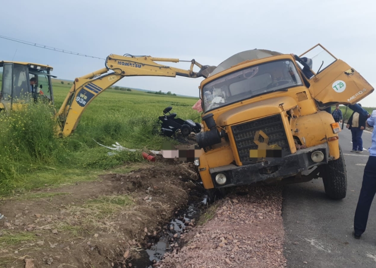 Cisterna s-a răsturnat peste bărbat. FOTO IPJ Tulcea