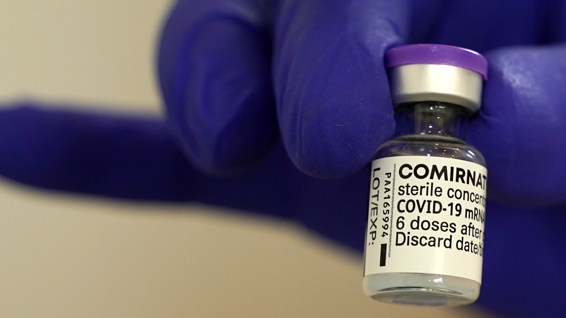 Vaccin anti COVID Comirnaty/Pfizer. FOTO Cătălin SCHIPOR