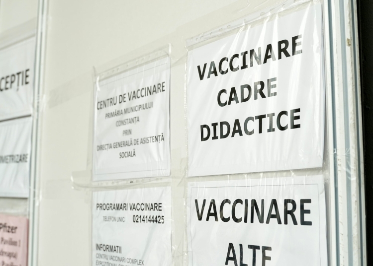 Centru de vaccinare de la Pavilionul Expozițional Constanța. FOTO Cătălin SCHIPOR