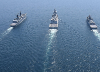 Fregata Regina Maria la exercițiu în Marea Neagră. FOTO SMFN