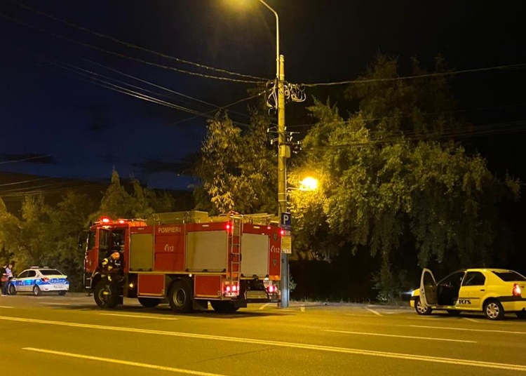 Pompierii au fost solicitați pentru un incendiu. FOTO Focus Press