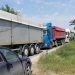 Camioanele cu cereale au blocat circulația. FOTO Facebook