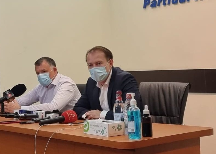 Preşedintele PNL, Bogdan Huţucă, şi premierul interimar Vasile Cîţu