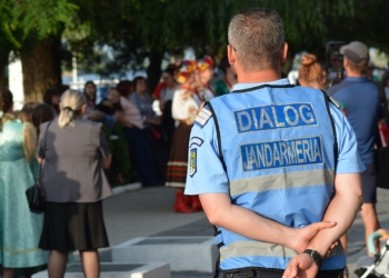 Jandarmii asigură măsuri de ordine publică. FOTO IJJ Tulcea