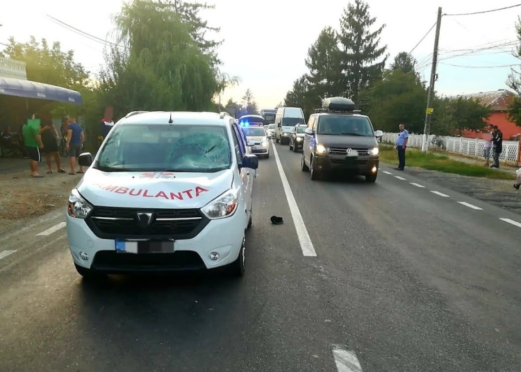 Ambulanța a accidentat un pieton. FOTO IPJ Ialomița