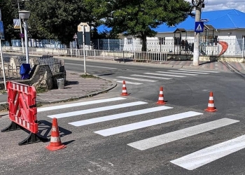 Marcajele pietonale din zona școlilor au fost revopsite. FOTO Primăria Mangalia
