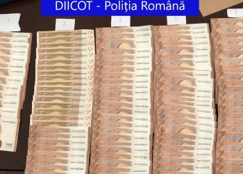 Bani confiscați. FOTO DIICOT