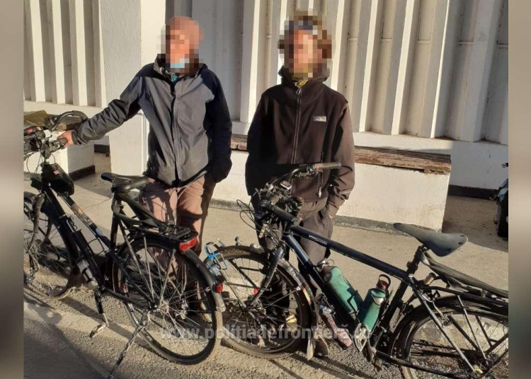 Cetățenii francezi s-au ales cu dosare penale. FOTO Poliția de Frontieră