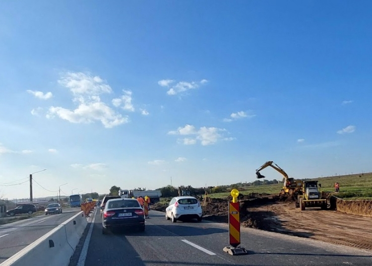 Construcția sensului giratoriu din Valu lui Traian. FOTO Cătălin SCHIPOR
