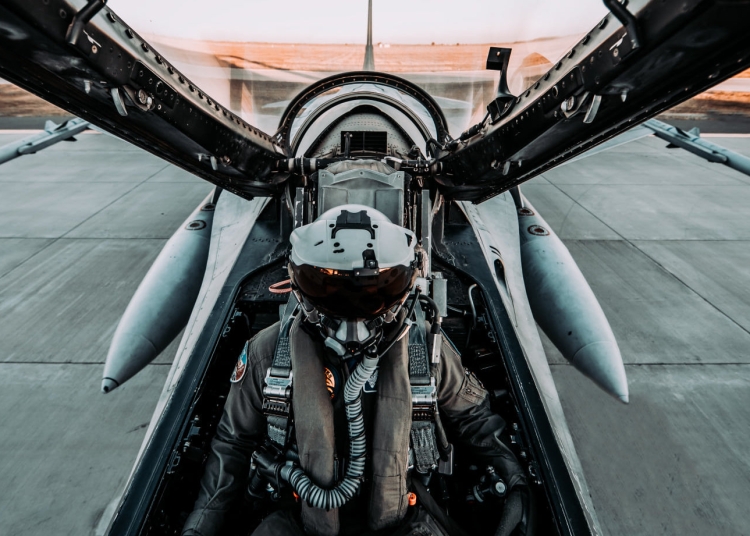 Aeronavă a Forțelor Aeriene Române. FOTO FAR