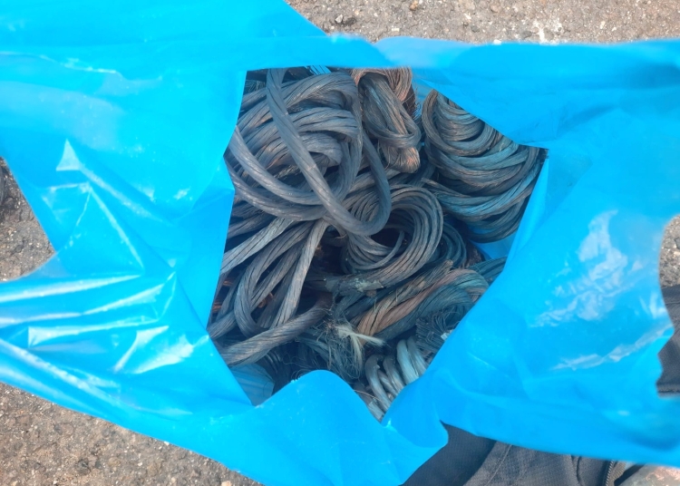 Cupru găsit asupra suspecților. FOTO Poliția de Frontieră