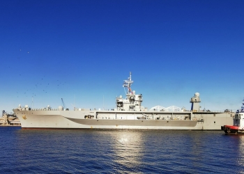 Nava amfibie de comandament USS „Mount Whitney”. FOTO Marian Cosma