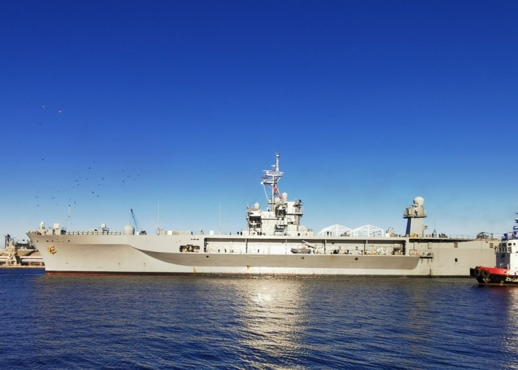 Nava amfibie de comandament USS „Mount Whitney”. FOTO Marian Cosma