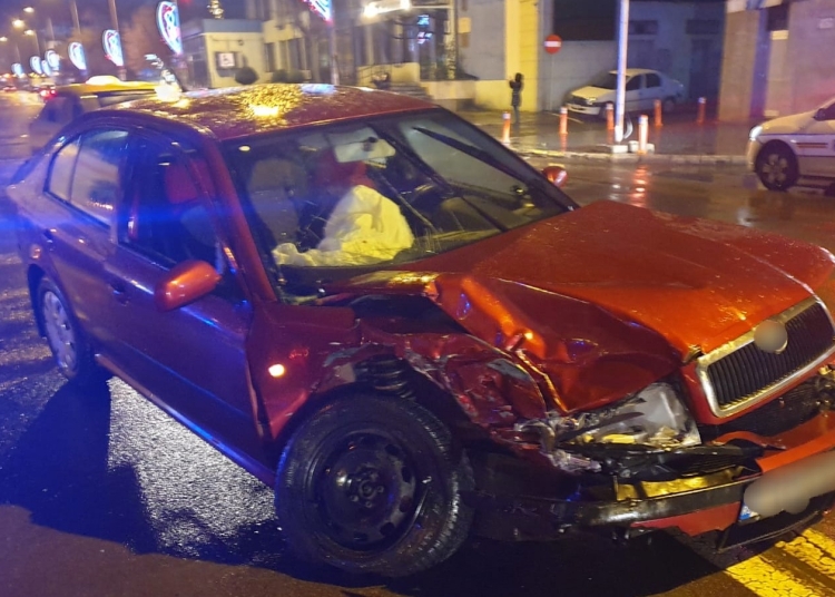 Una din mașinile implicate în accident. FOTO IPJ Tulcea
