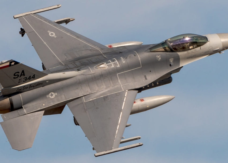 Aeronavă F16 Falcon a SUA. FOTO MAPN
