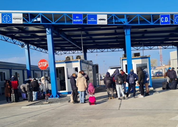 Refugiați ucrainieni în PTF Isaccea. FOTO Focus Press